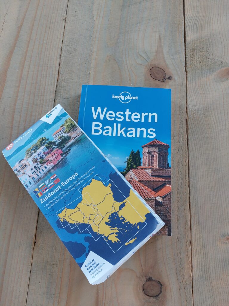 reisgids en kaart Balkan